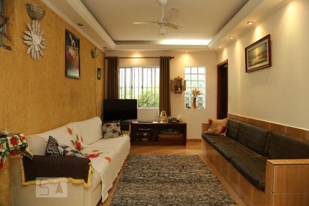 Casa à venda com 310m², 4 quartos e 3 vagasSala 2