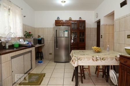 Casa à venda com 310m², 4 quartos e 3 vagasCozinha 2