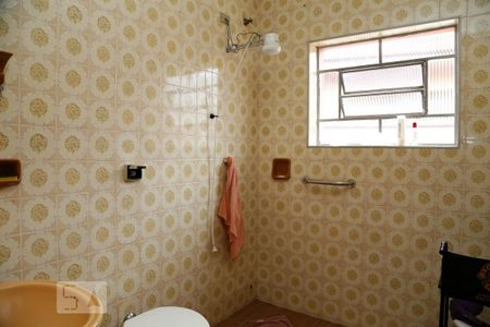 Casa à venda com 310m², 4 quartos e 3 vagasBanheiro 