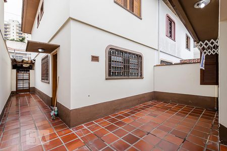 Casa à venda com 163m², 2 quartos e 2 vagas Casa à venda com 163m², 2 quartos e 2 vagasQuintal