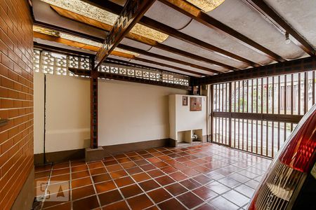 Casa à venda com 163m², 2 quartos e 2 vagas Casa à venda com 163m², 2 quartos e 2 vagasGaragem