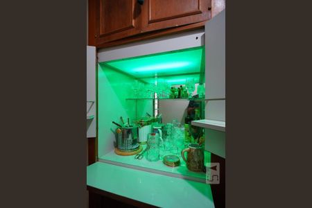 Casa à venda com 250m², 4 quartos e 2 vagasBar