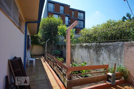 Casa à venda com 250m², 4 quartos e 2 vagasPátio