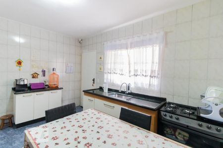 Casa à venda com 120m², 2 quartos e 2 vagasCozinha