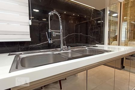 Apartamento à venda com 168m², 3 quartos e 3 vagas Apartamento à venda com 168m², 3 quartos e 3 vagasDetalhe cozinha - Pia