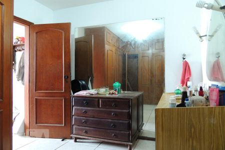 Casa à venda com 645m², 4 quartos e 5 vagasCloset do quarto 4