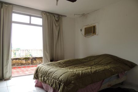 Casa à venda com 645m², 4 quartos e 5 vagasQuarto 2 - Suíte 