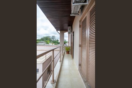 Casa à venda com 351m², 4 quartos e 4 vagasVaranda