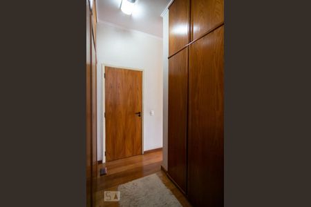 Casa à venda com 351m², 4 quartos e 4 vagasCloset da Suíte