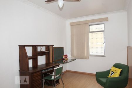 Casa à venda com 233m², 4 quartos e 1 vagaQuarto 2