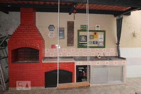 Casa à venda com 233m², 4 quartos e 1 vagaChurrasqueira