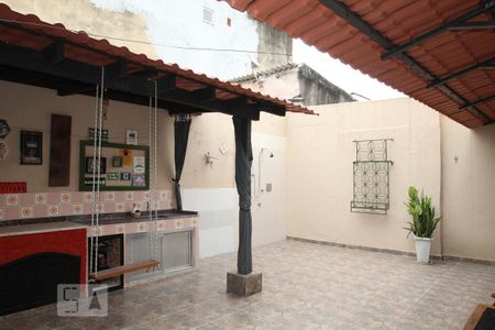 Casa à venda com 233m², 4 quartos e 1 vagaQuintal