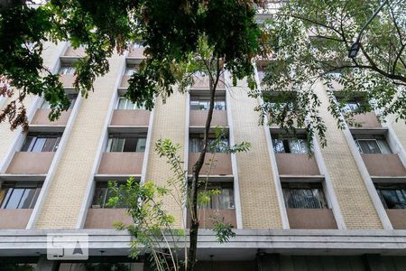 Apartamento à venda com 43m², 1 quarto e sem vagaFachada