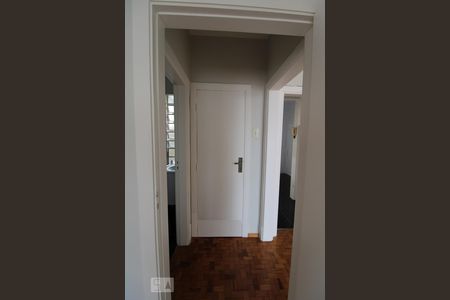 Corredor de apartamento à venda com 1 quarto, 52m² em Conceicao, Campinas