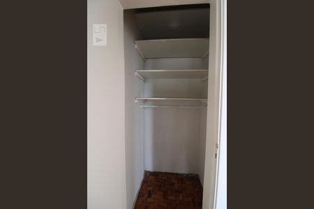 Corredor de apartamento à venda com 1 quarto, 52m² em Conceicao, Campinas