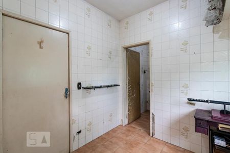 Casa à venda com 252m², 3 quartos e 5 vagasQuarto de serviço