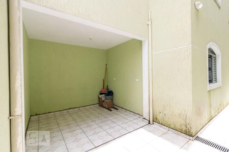 Casa à venda com 200m², 6 quartos e 1 vagaCasa 1 - quintal fundos