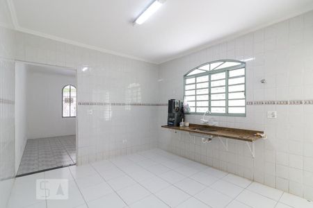 Casa à venda com 200m², 6 quartos e 1 vagaCasa 1 - cozinha