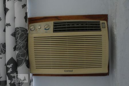 Casa à venda com 90m², 3 quartos e sem vagaAr condicionado