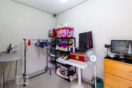 Casa à venda com 260m², 2 quartos e 3 vagas Casa à venda com 260m², 2 quartos e 3 vagasQuarto de Serviço