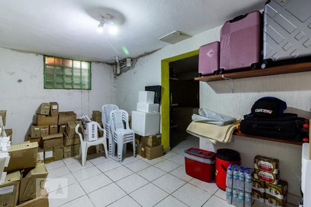 Casa à venda com 260m², 2 quartos e 3 vagas Casa à venda com 260m², 2 quartos e 3 vagasQuarto de Serviço