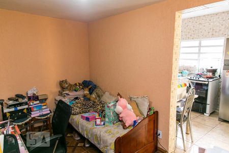 Casa à venda com 150m², 2 quartos e 1 vaga Casa à venda com 150m², 2 quartos e 1 vagaSala 2