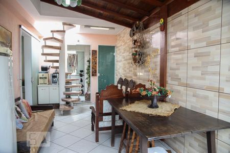 Apartamento à venda com 135m², 3 quartos e 2 vagas Apartamento à venda com 135m², 3 quartos e 2 vagasÁrea Gourmet