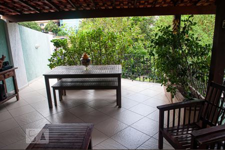 Casa à venda com 190m², 3 quartos e 5 vagasvaranda