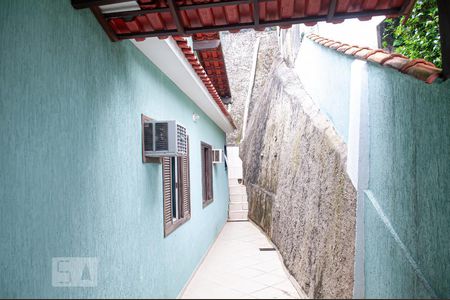 Casa à venda com 190m², 3 quartos e 5 vagasCorredor