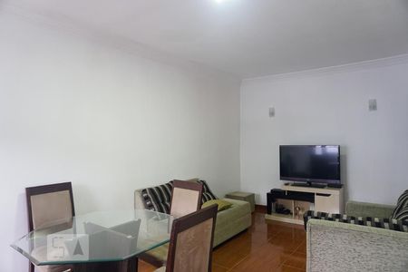 Sala de casa para alugar com 3 quartos, 176m² em Vila Mesquita, São Paulo
