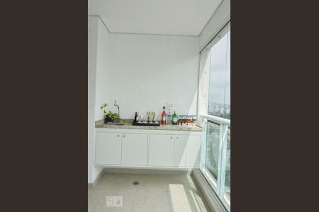 Apartamento à venda com 76m², 2 quartos e 1 vagaVaranda