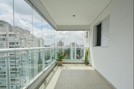 Apartamento à venda com 76m², 2 quartos e 1 vagaVaranda