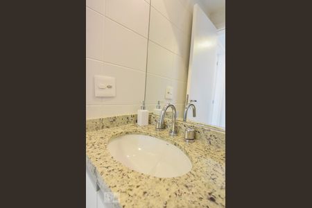 Apartamento à venda com 76m², 2 quartos e 1 vagaBanheiro