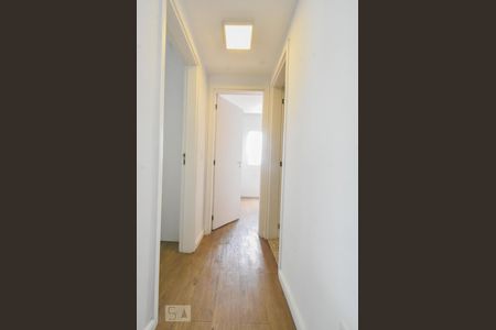 Apartamento à venda com 76m², 2 quartos e 1 vagaCorredor