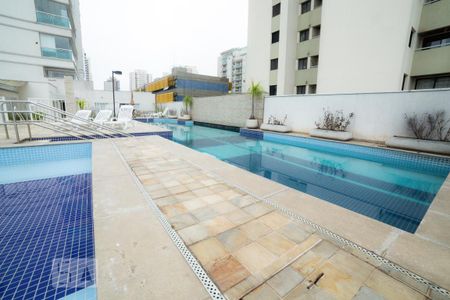 Apartamento à venda com 76m², 2 quartos e 1 vaga Apartamento à venda com 76m², 2 quartos e 1 vagaPiscina