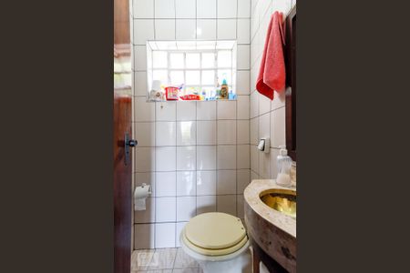 Casa à venda com 370m², 3 quartos e 3 vagas Casa à venda com 370m², 3 quartos e 3 vagasLavabo