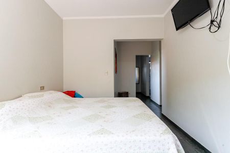 Casa à venda com 370m², 3 quartos e 3 vagas Casa à venda com 370m², 3 quartos e 3 vagasSuíte