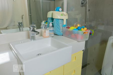 Apartamento à venda com 150m², 3 quartos e 3 vagasBanheiro Suíte 1