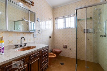 Casa à venda com 350m², 5 quartos e 4 vagas2o. Andar - Banheiro da Suíte 1