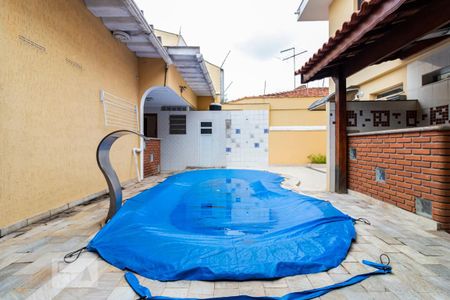 Casa à venda com 350m², 5 quartos e 4 vagasFundos - Piscina e Churrasqueira
