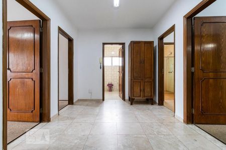 Casa à venda com 350m², 5 quartos e 4 vagas2o. Andar - Hall