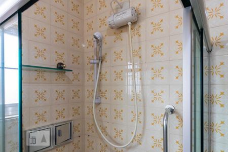 Casa à venda com 350m², 5 quartos e 4 vagas2o. Andar - Banheiro da Suíte 1