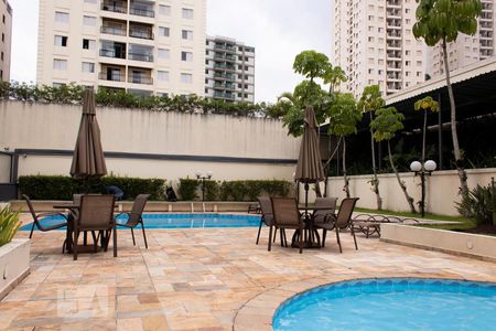 Apartamento à venda com 82m², 3 quartos e 3 vagasÁrea Comum - Piscina