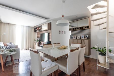 Sala 1 de apartamento para alugar com 2 quartos, 132m² em Lins de Vasconcelos, Rio de Janeiro