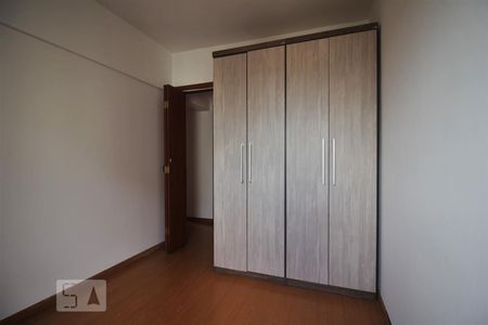 Quarto 1 de apartamento para alugar com 3 quartos, 77m² em Vila Sônia, São Paulo