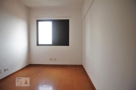 Quarto 1 de apartamento para alugar com 3 quartos, 77m² em Vila Sônia, São Paulo