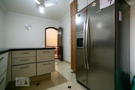 Casa à venda com 400m², 4 quartos e 8 vagas Casa à venda com 400m², 4 quartos e 8 vagasCozinha