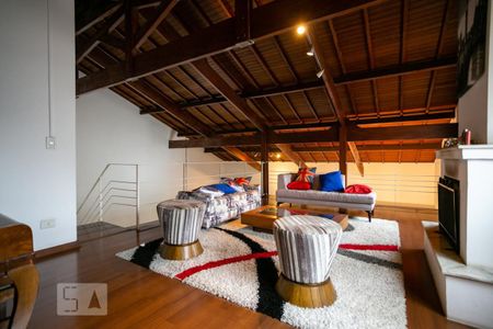 Casa à venda com 400m², 4 quartos e 8 vagas Casa à venda com 400m², 4 quartos e 8 vagasSala da lareira