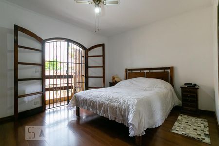 Casa à venda com 400m², 4 quartos e 8 vagas Casa à venda com 400m², 4 quartos e 8 vagasSuíte