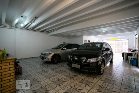 Casa à venda com 400m², 4 quartos e 8 vagas Casa à venda com 400m², 4 quartos e 8 vagasGaragem